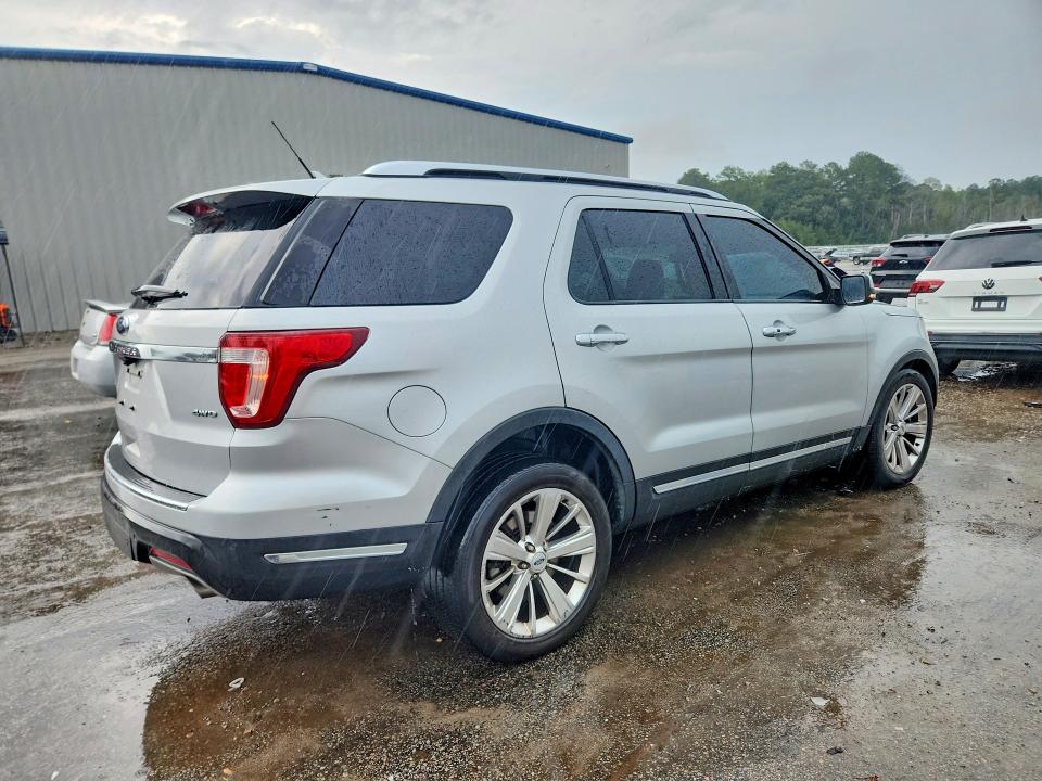 Photo 3 from auction – 2019 FORD EXPLORER with VIN 1FM5K8F88KGB42663