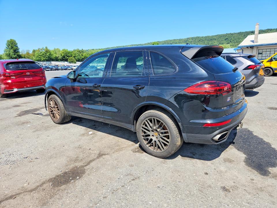 Photo 2 from auction – 2018 PORSCHE CAYENNE with VIN WP1AA2A21JKA06701
