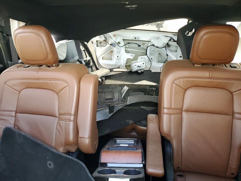Photo 10 from auction – 2020 LINCOLN AVIATOR with VIN 5LM5J7XC8LGL12230