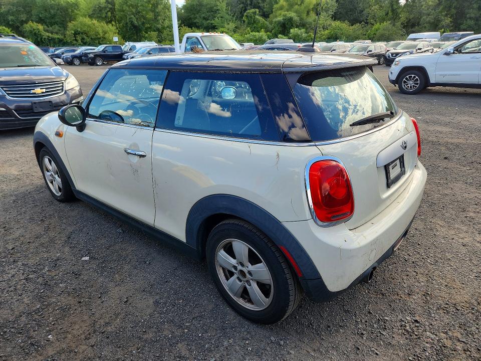 Photo 2 from auction – 2015 MINI COOPER with VIN WMWXM5C55FT973788