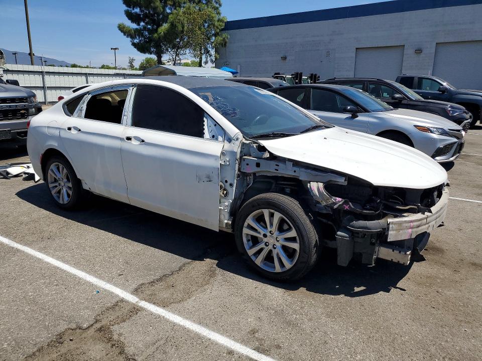 Снимка 4 от търг – 2015 CHRYSLER 200 с VIN 1C3CCCAB2FN567980