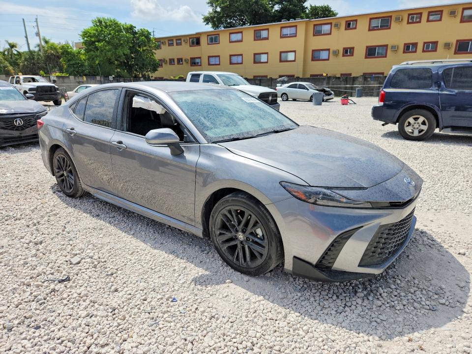Снимка 4 от търг – 2025 TOYOTA CAMRY с VIN 4T1DAACK5SU559956