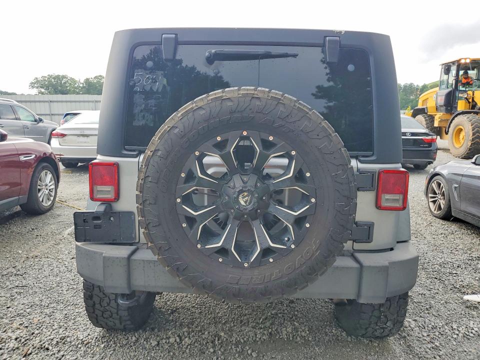 Photo 6 from auction – 2015 JEEP WRANGLER UNLIMITED with VIN 1C4BJWDG4FL504834