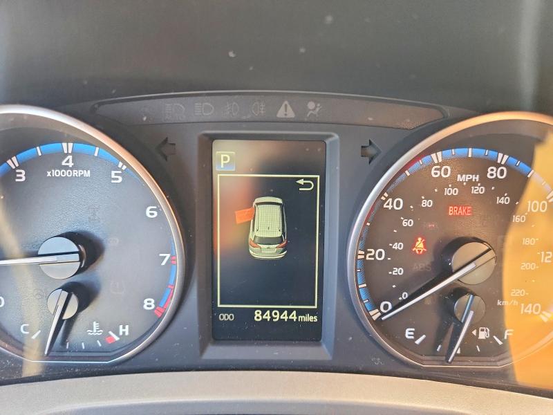 Photo 9 from auction – 2018 TOYOTA RAV4 with VIN 2T3RFREV4JW815586