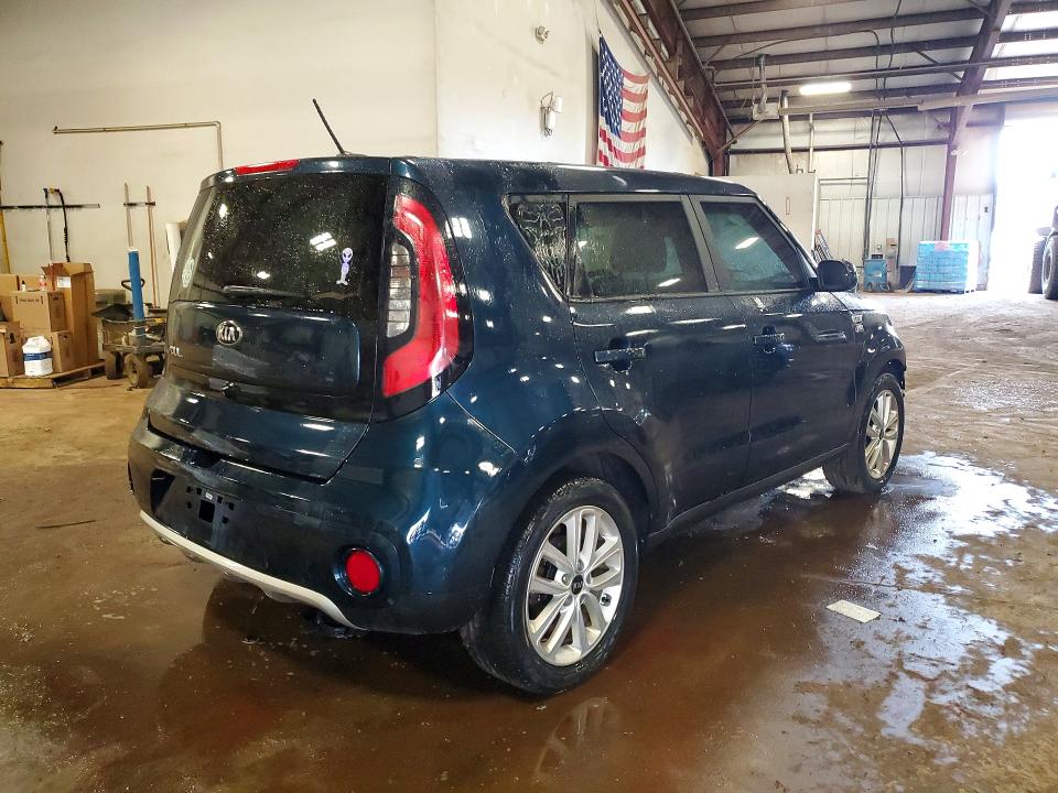 Photo 3 from auction – 2018 KIA SOUL with VIN KNDJP3A55J7508176