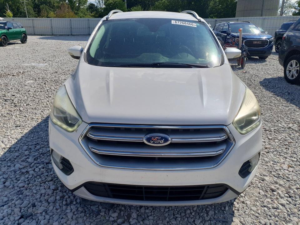 Photo 5 from auction – 2017 FORD ESCAPE with VIN 1FMCU0J92HUA64927