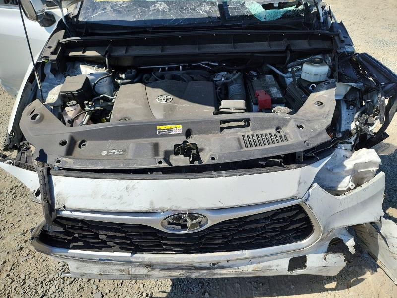 Photo 12 from auction – 2022 TOYOTA HIGHLANDER with VIN 5TDZZRAH4NS123908