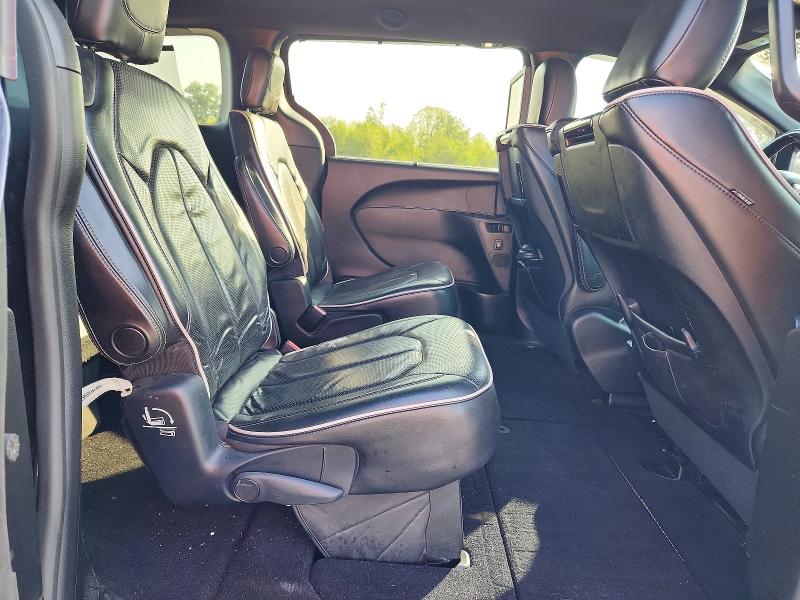 Photo 11 from auction – 2019 CHRYSLER PACIFICA with VIN 2C4RC1GG8KR610292