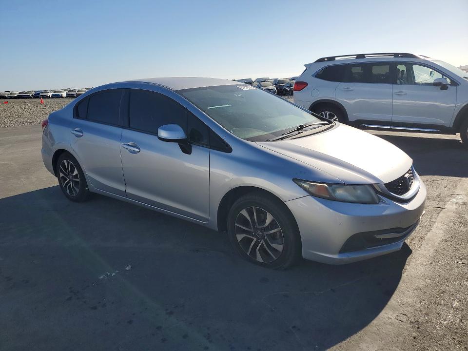 Photo 4 from auction – 2013 HONDA CIVIC with VIN 19XFB2F57DE204410