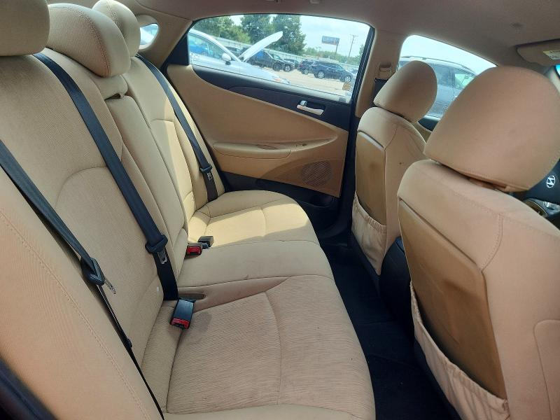 Photo 10 from auction – 2011 HYUNDAI SONATA with VIN 5NPEB4AC4BH157259