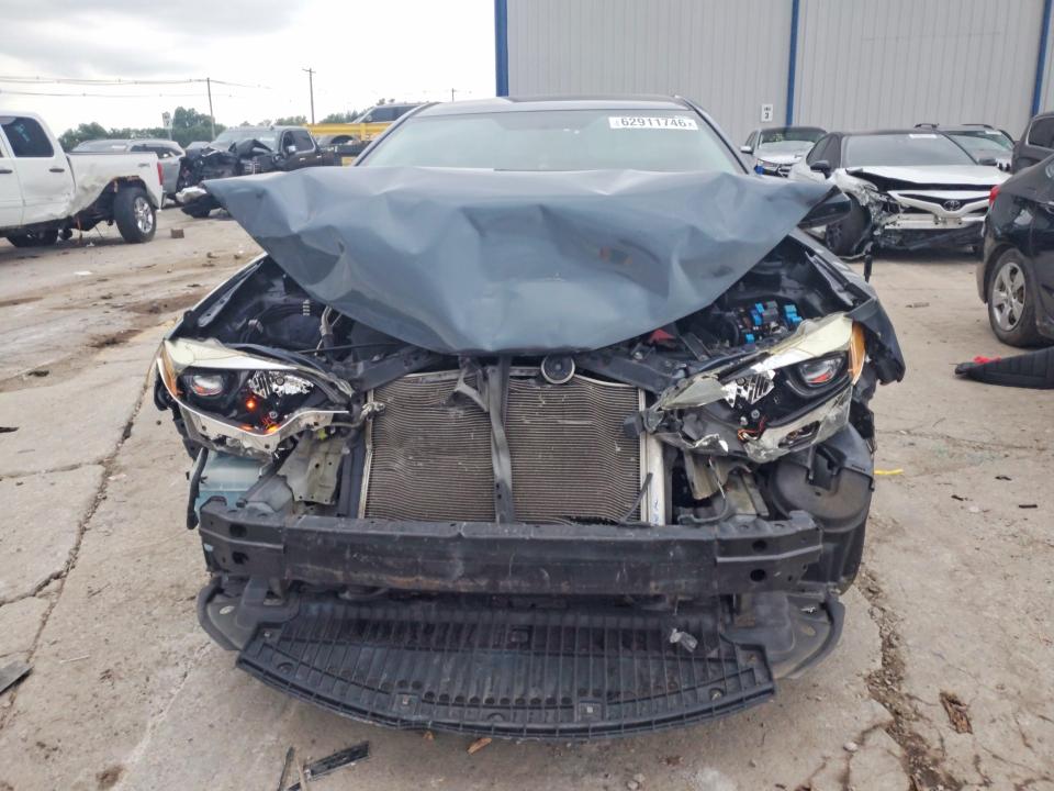 Photo 5 from auction – 2016 TOYOTA COROLLA with VIN 5YFBURHE5GP526898