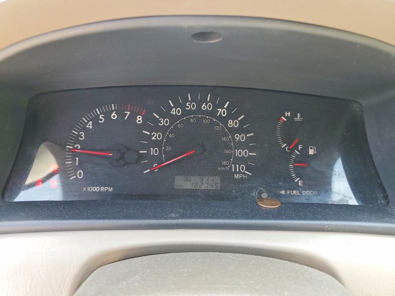 Photo 9 from auction – 2005 TOYOTA COROLLA with VIN 1NXBR32E15Z506053