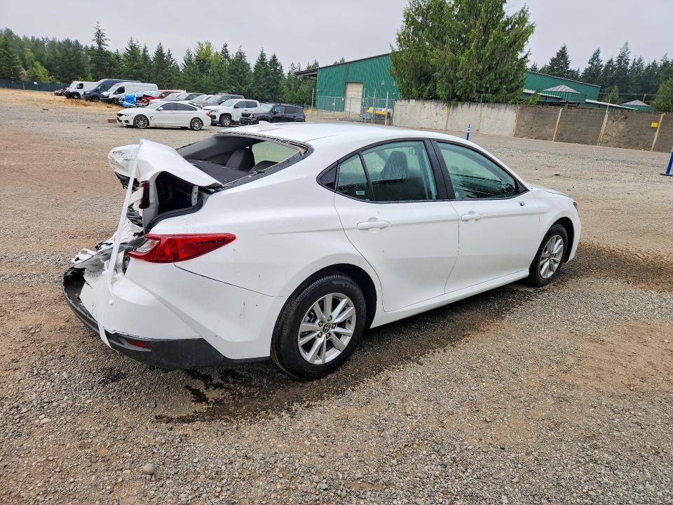 Photo 3 from auction – 2026 TOYOTA CAMRY with VIN 4T1DAACK4TU741780
