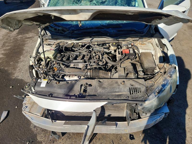 Photo 11 from auction – 2016 HONDA CIVIC with VIN 2HGFC1F79GH632711
