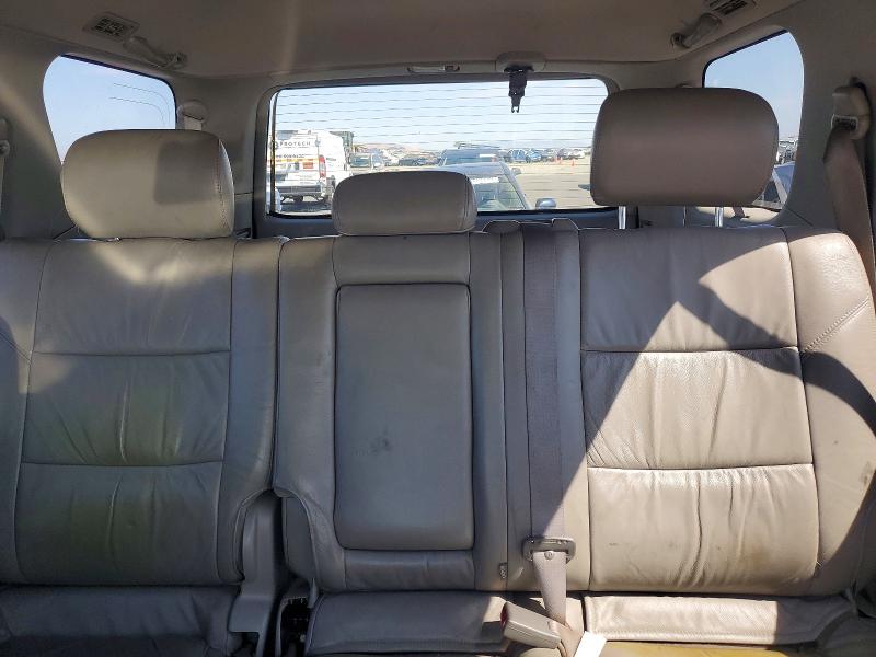Photo 10 from auction – 2003 TOYOTA SEQUOIA with VIN 5TDBT48A43S176992
