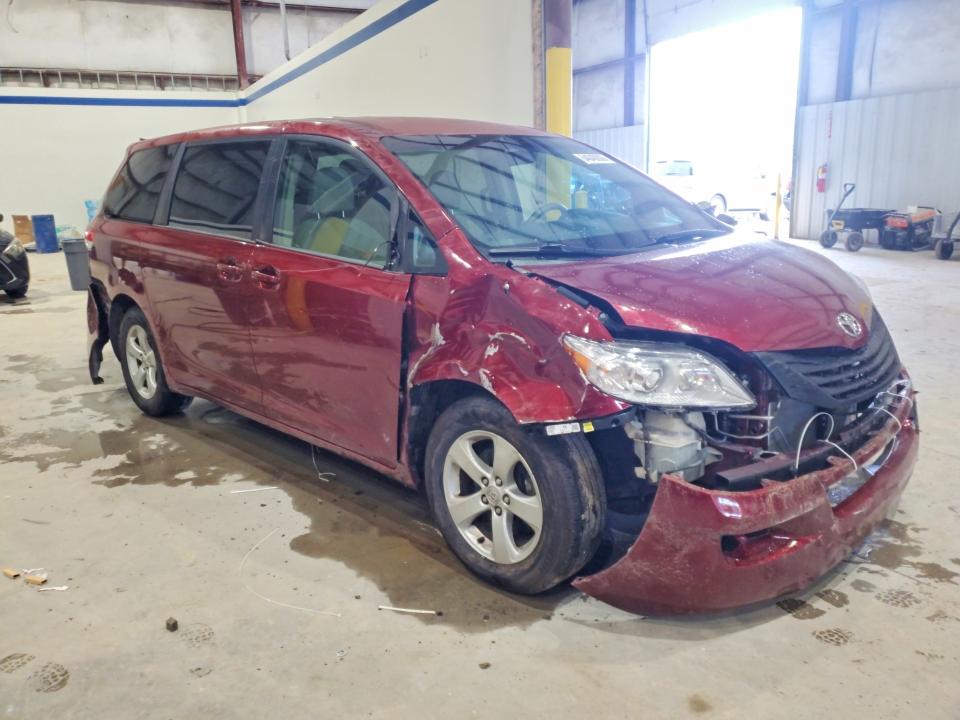 Photo 4 from auction – 2011 TOYOTA SIENNA with VIN 5TDKA3DC9BS007394
