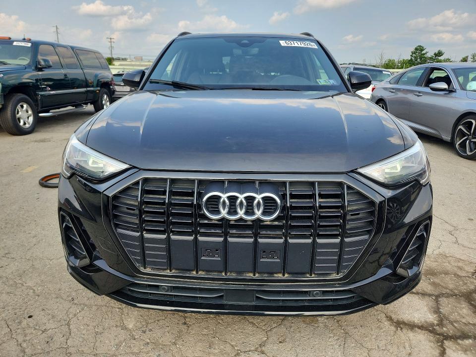 Photo 5 from auction – 2021 AUDI Q3 with VIN WA1DECF3XM1031739