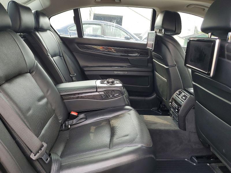 Photo 10 from auction – 2014 BMW 750 with VIN WBAYF8C54ED142517