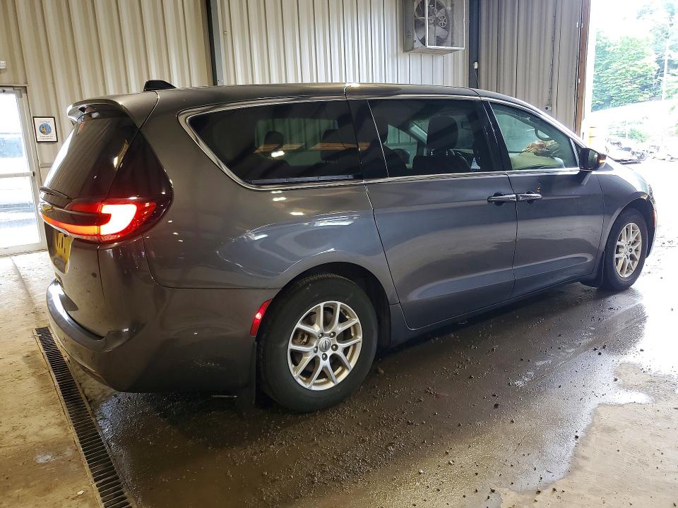 Photo 3 from auction – 2023 CHRYSLER PACIFICA with VIN 2C4RC1BG2PR502717