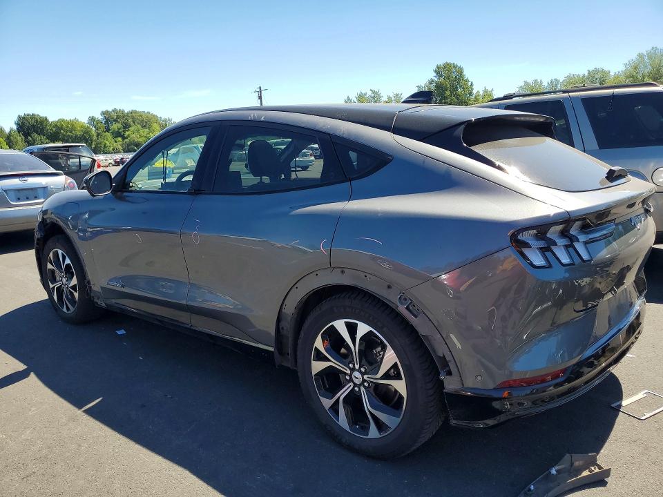 Photo 2 from auction – 2021 FORD MUSTANG MACH-E with VIN 3FMTK3SU5MMA23782