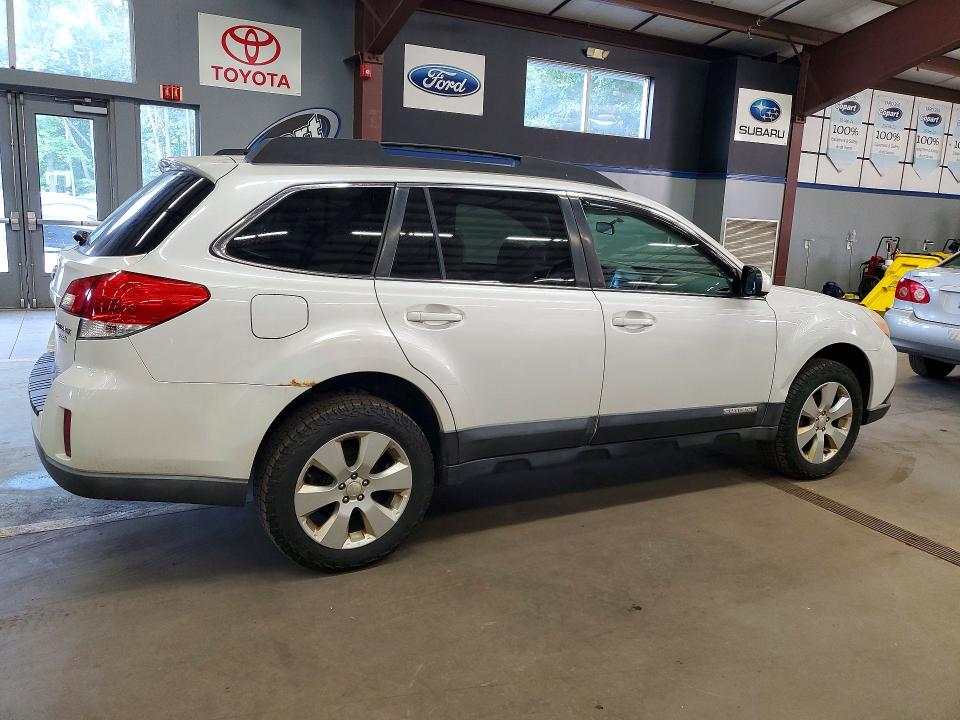 Photo 3 from auction – 2010 SUBARU OUTBACK with VIN 4S4BRBGCXA3371365