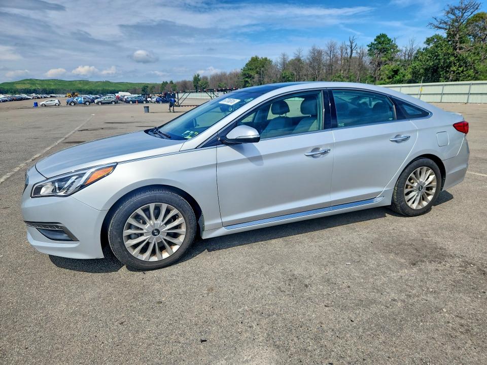 HYUNDAI SONATA 2015 with VIN 5NPE34AF0FH035799 - Photo from auction