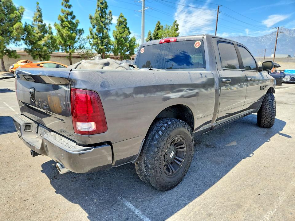 Photo 3 from auction – 2014 RAM 1500 with VIN 1C6RR6UT5ES303721