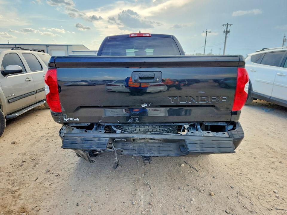 Снимка 6 от търг – 2021 TOYOTA TUNDRA с VIN 5TFRY5F1XMX279404