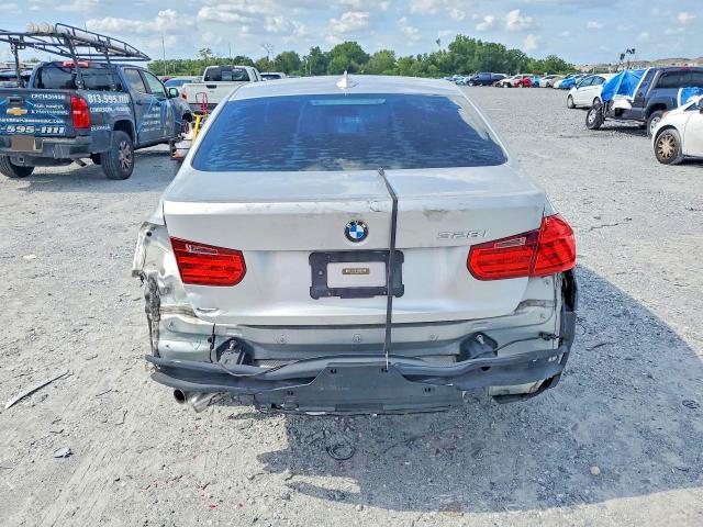 Photo 6 from auction – 2013 BMW 328 with VIN WBA3A5C50DF357659