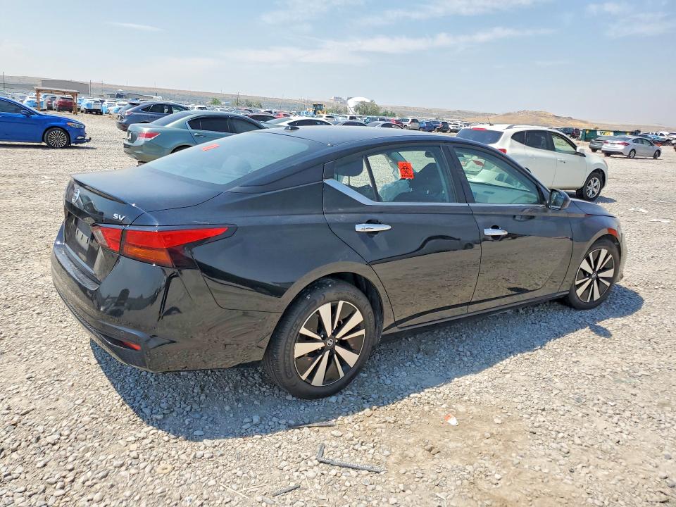 Photo 3 from auction – 2022 NISSAN ALTIMA with VIN 1N4BL4DV9NN366116