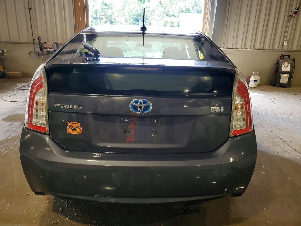 Photo 6 from auction – 2014 TOYOTA PRIUS with VIN JTDKN3DU6E1821744