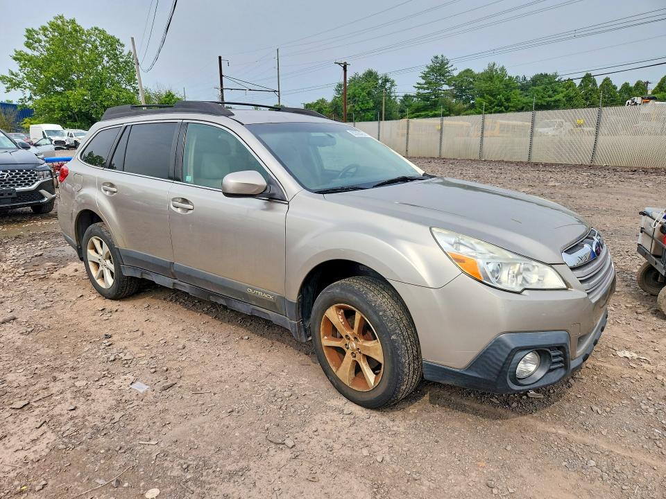 Photo 4 from auction – 2014 SUBARU OUTBACK with VIN 4S4BRBCC5E3310534