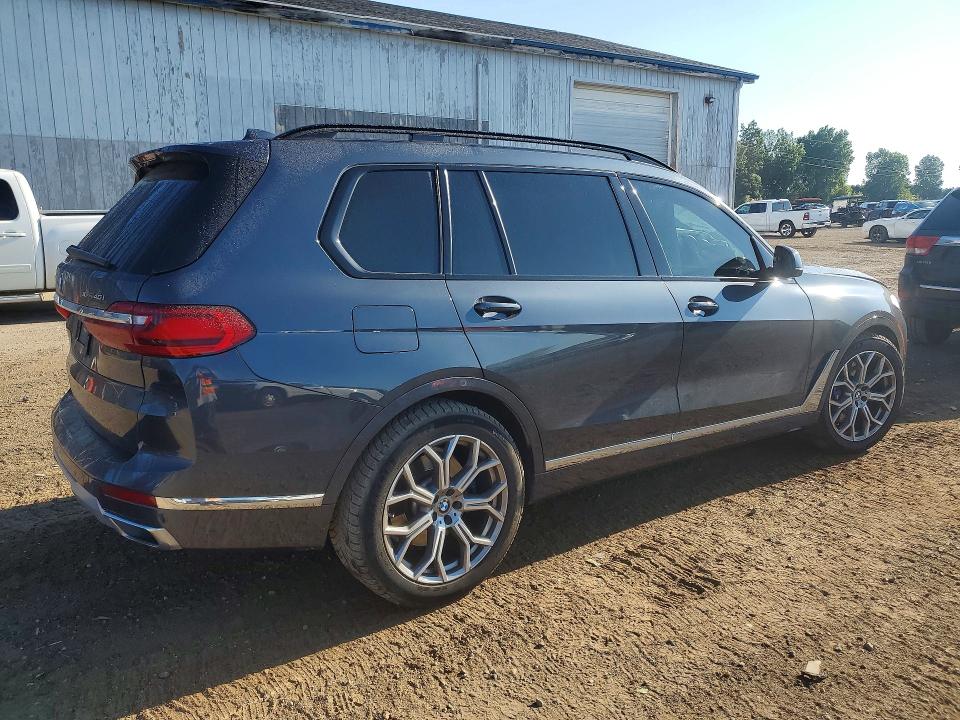 Photo 3 from auction – 2022 BMW X7 with VIN 5UXCW2C08N9N03022