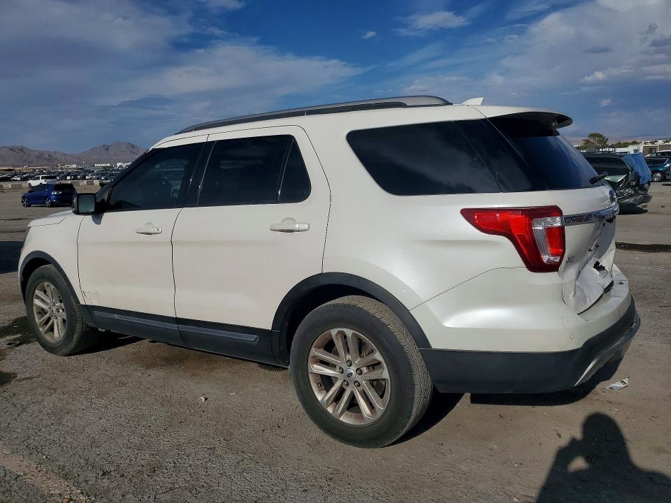 Photo 2 from auction – 2017 FORD EXPLORER with VIN 1FM5K7D80HGD99872