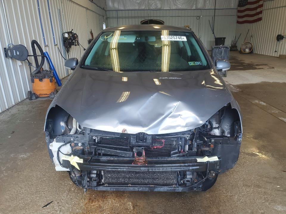 Photo 5 from auction – 2009 VOLKSWAGEN RABBIT with VIN WVWBA71K09W121927