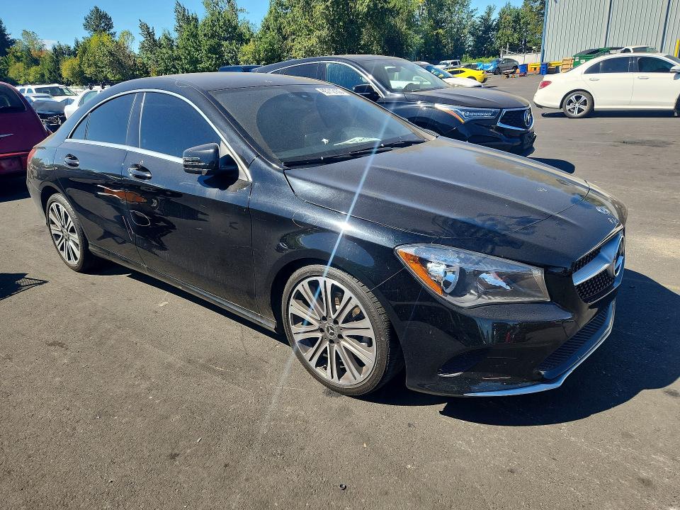 Снимка 4 от търг – 2018 MERCEDES-BENZ CLA с VIN WDDSJ4EB5JN684450