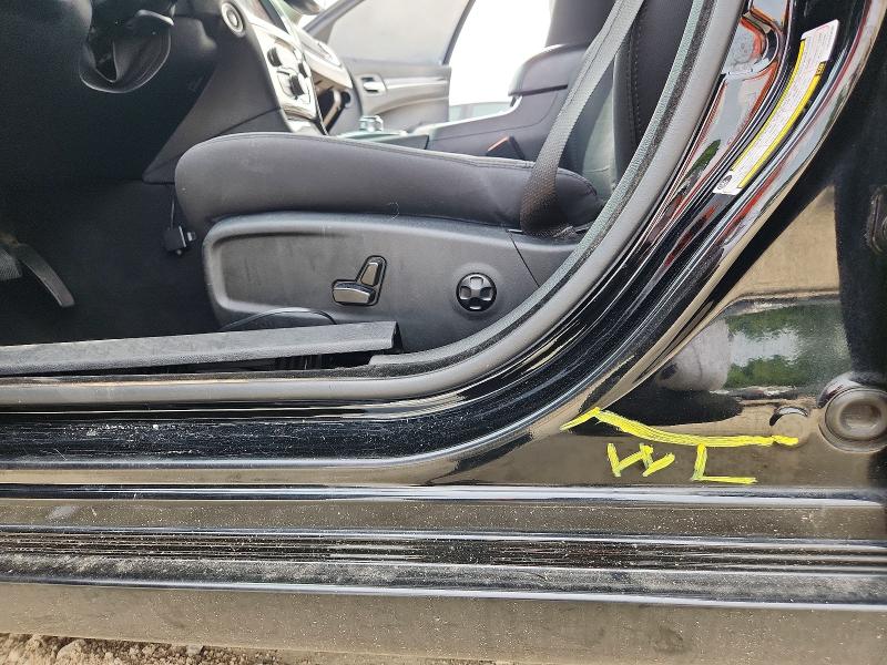 Photo 12 from auction – 2020 CHRYSLER 300 with VIN 2C3CCAAG8LH202935