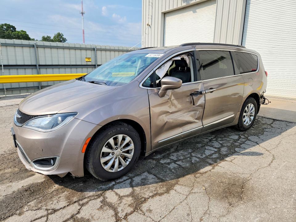 Снимка 1 от търг – 2017 CHRYSLER PACIFICA с VIN 2C4RC1BG2HR534939