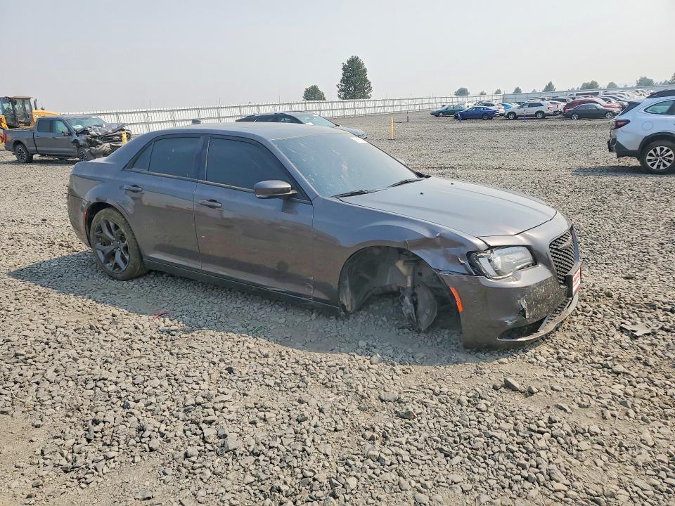 Zdjęcie 4 z aukcji – 2023 CHRYSLER 300 z VIN 2C3CCABG4PH585373