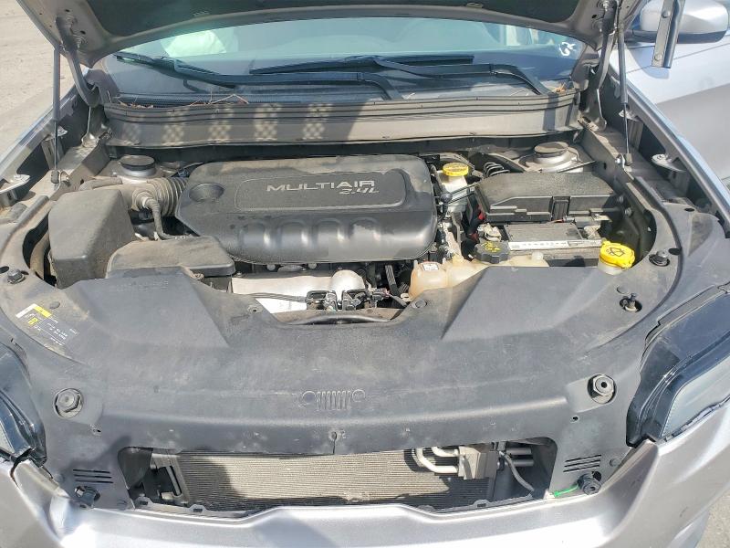 Снимка 12 от търг – 2019 JEEP CHEROKEE с VIN 1C4PJLCB4KD187247
