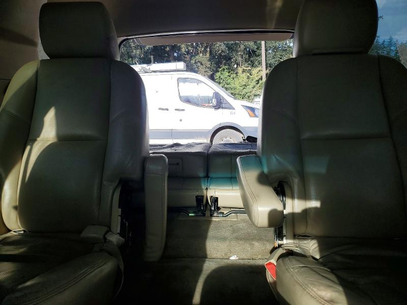 Photo 10 from auction – 2011 CADILLAC ESCALADE with VIN 1GYS4AEFXBR139965