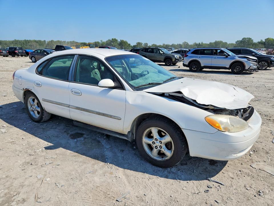 Photo 4 from auction – 2001 FORD TAURUS with VIN 1FAFP55U21G182099