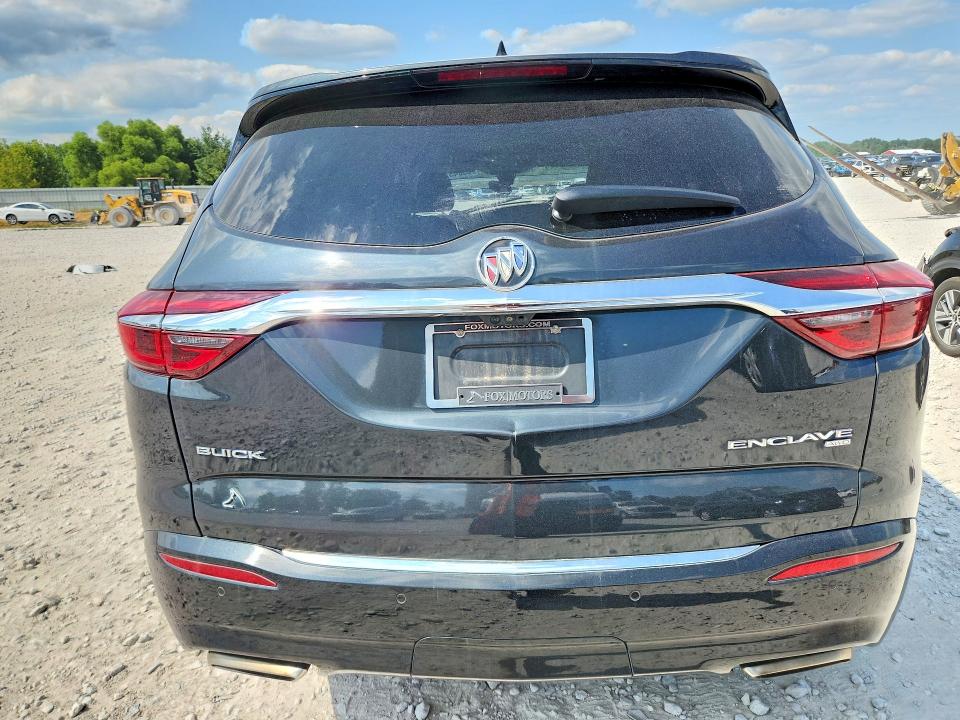 Photo 6 from auction – 2018 BUICK ENCLAVE with VIN 5GAEVBKW7JJ122405