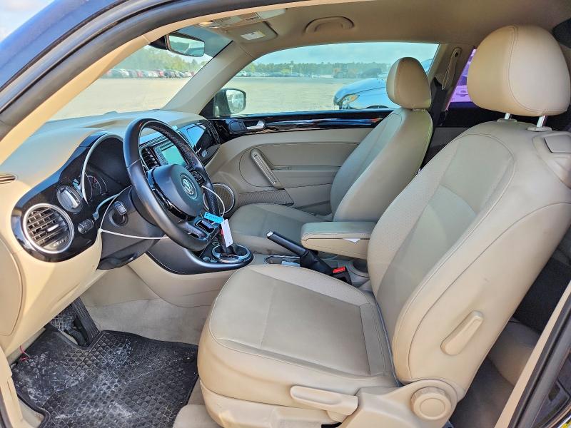 Photo 7 from auction – 2017 VOLKSWAGEN BEETLE with VIN 3VWJ17AT9HM618202