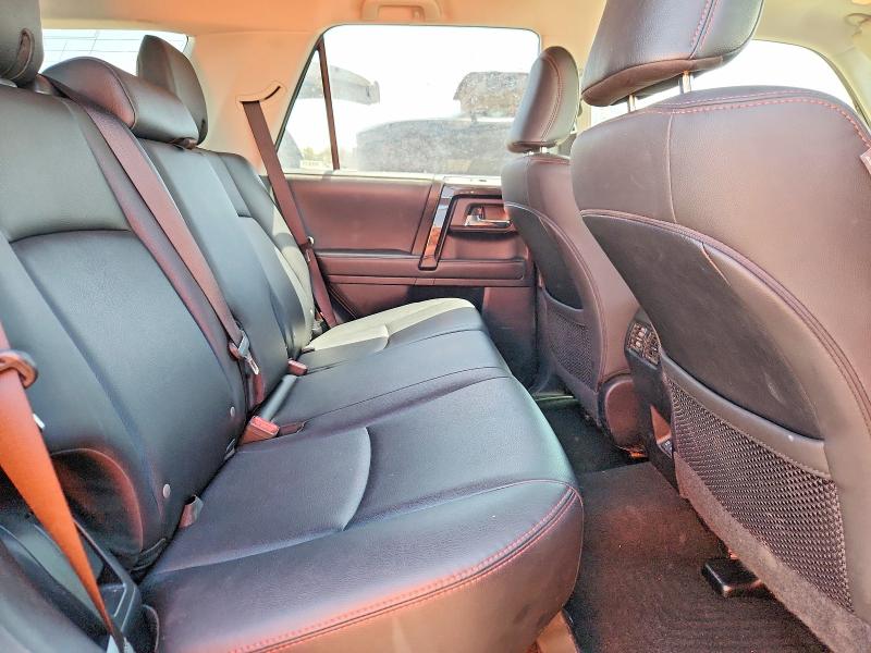 Photo 10 from auction – 2021 TOYOTA 4RUNNER with VIN JTERU5JR0M5931673