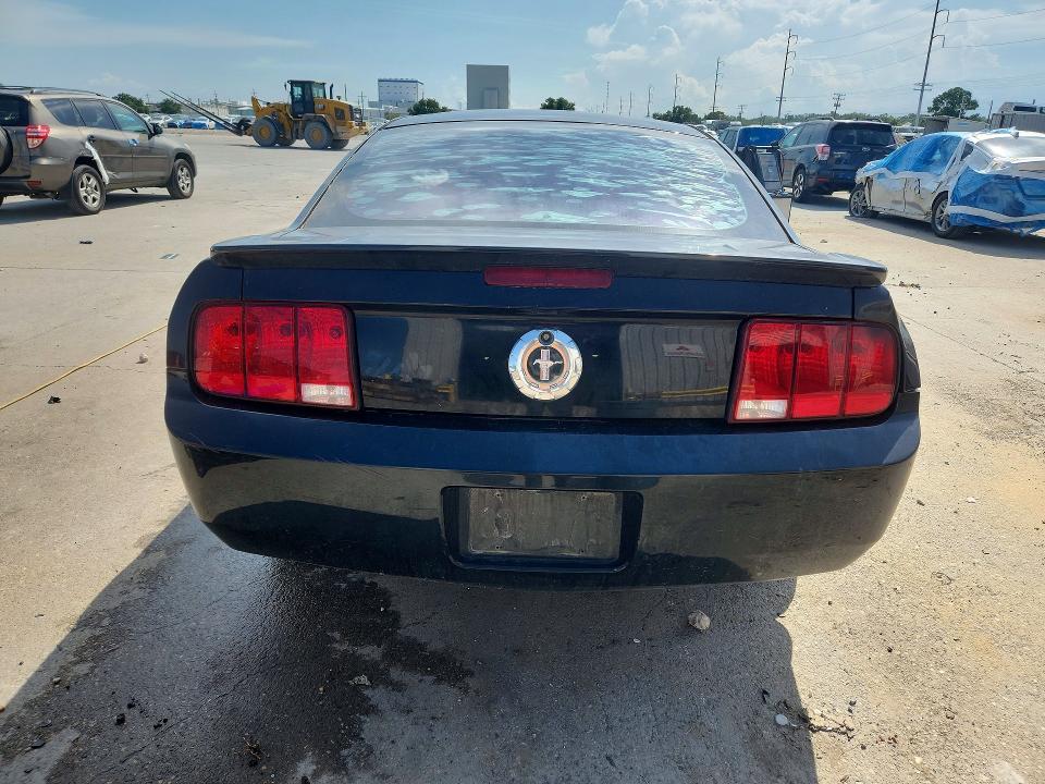 Photo 6 from auction – 2008 FORD MUSTANG with VIN 1ZVHT80NX85164937