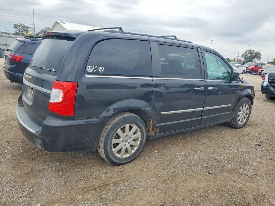 Photo 3 from auction – 2011 CHRYSLER TOWN & COUNTRY with VIN 2A4RR8DG4BR633980