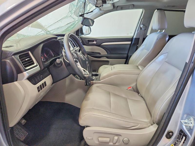 Zdjęcie 7 z aukcji – 2015 TOYOTA HIGHLANDER z VIN 5TDKKRFH9FS040748