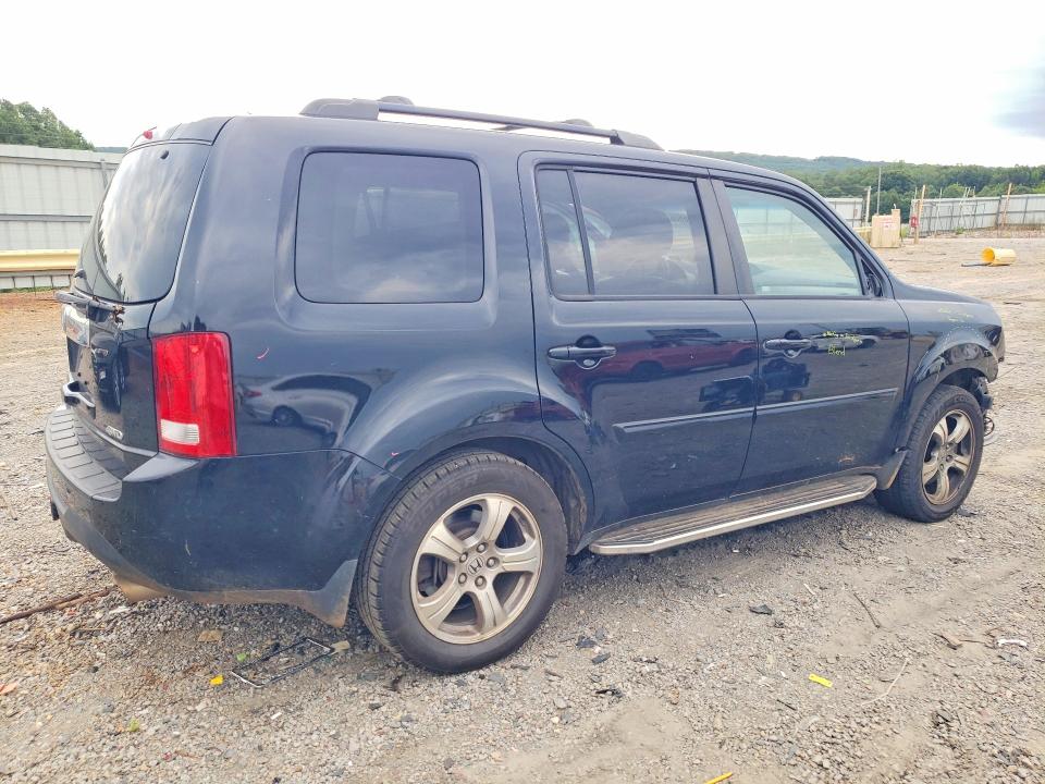 Photo 3 from auction – 2015 HONDA PILOT with VIN 5FNYF4H58FB020015