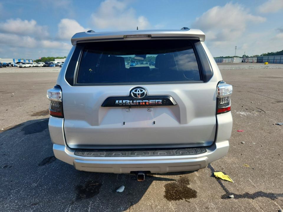 Photo 6 from auction – 2021 TOYOTA 4RUNNER with VIN JTERU5JR2M5857544